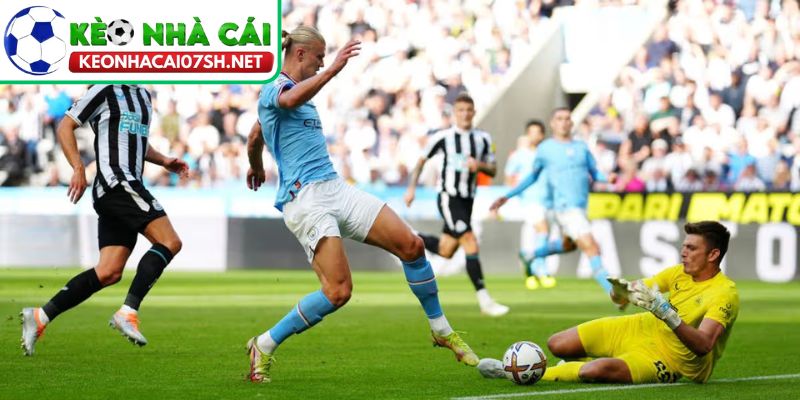 Hiệp hai sôi động, Man City hẹn Arsenal ở chung kết
